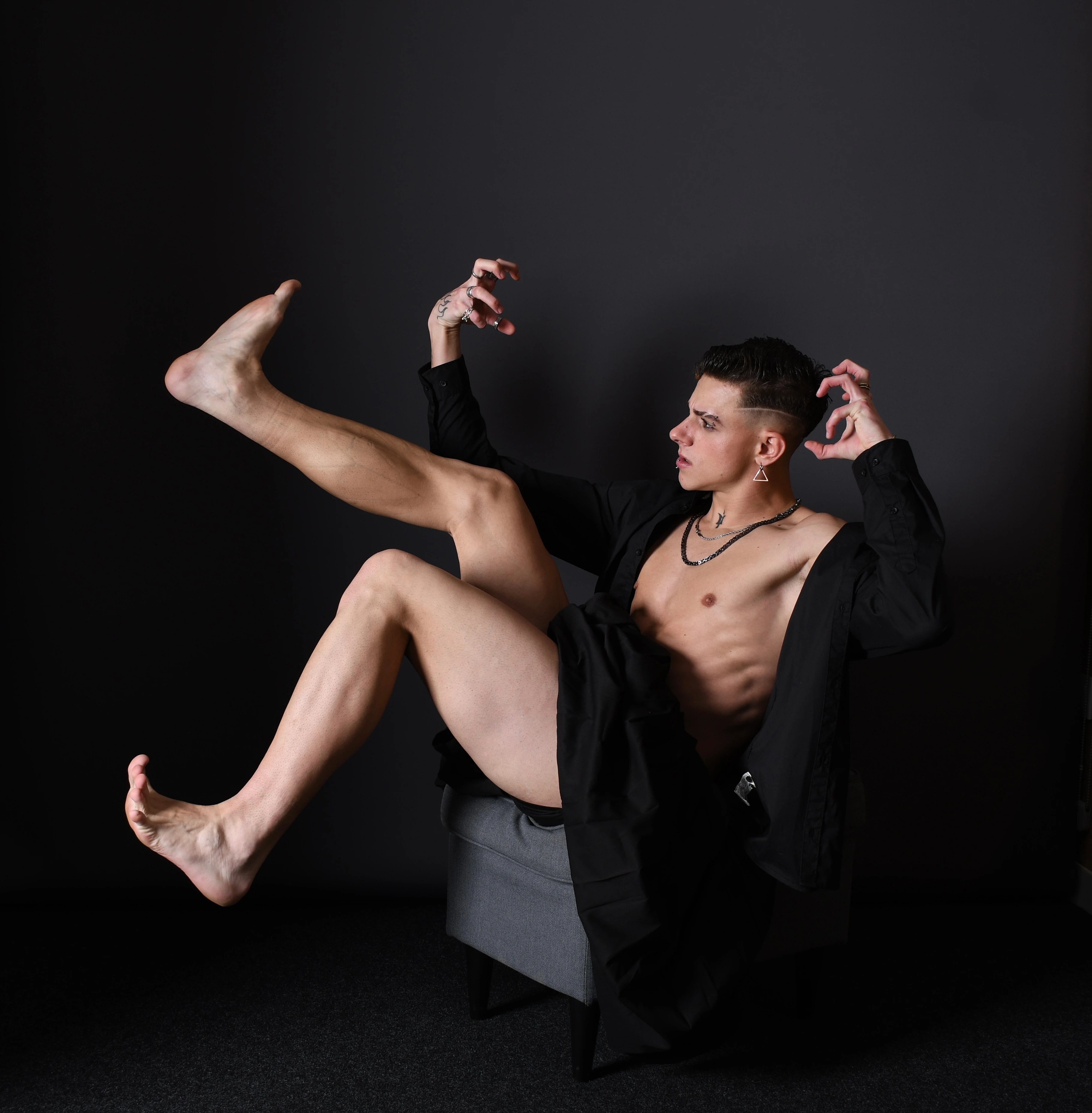 Marcos Hurtado Arjones - Expresión corporal dinámica